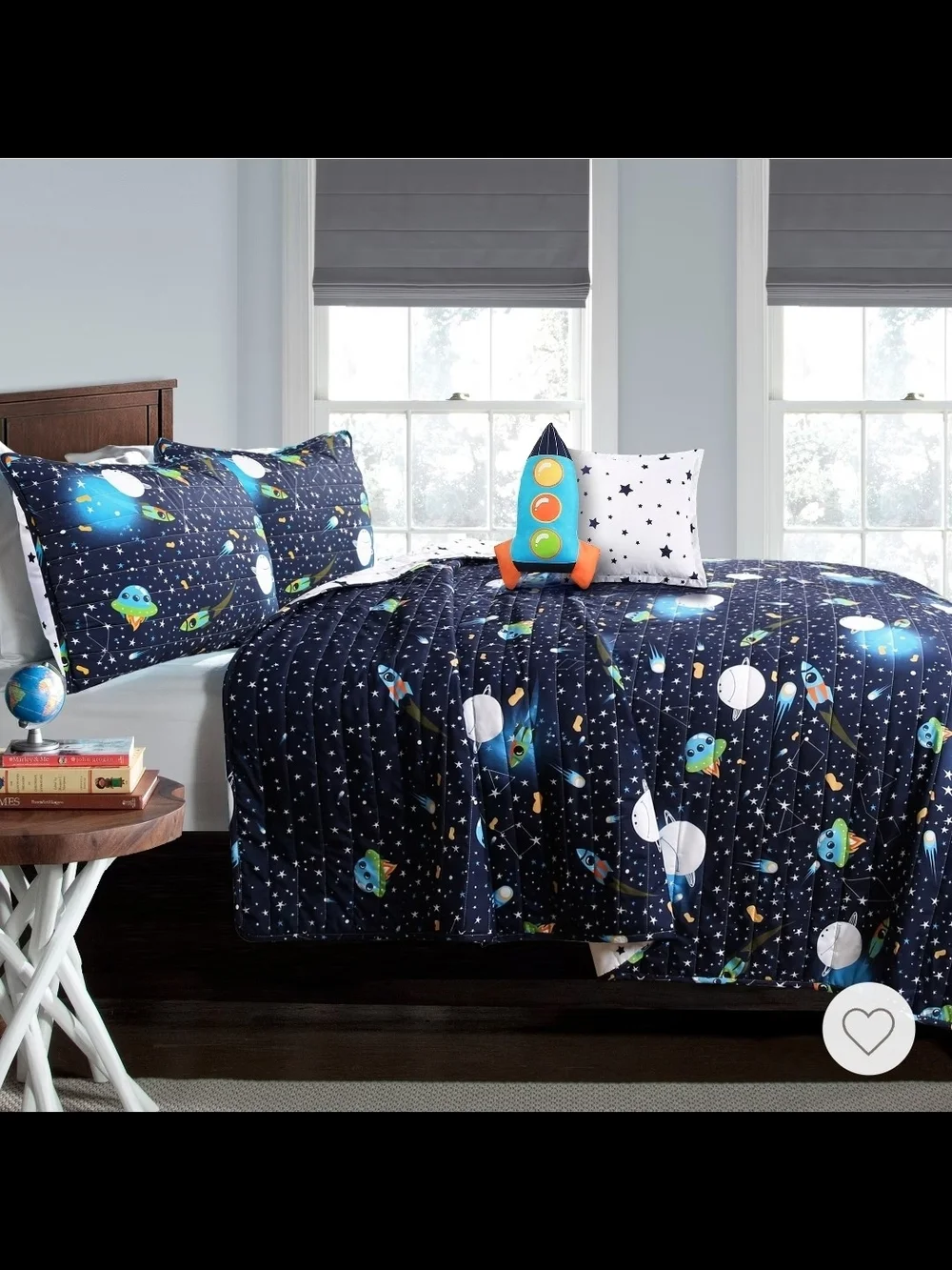 5pc Full/Queen Kids' Universe Reversible Quilt Set with Spaceship Throw Pillow